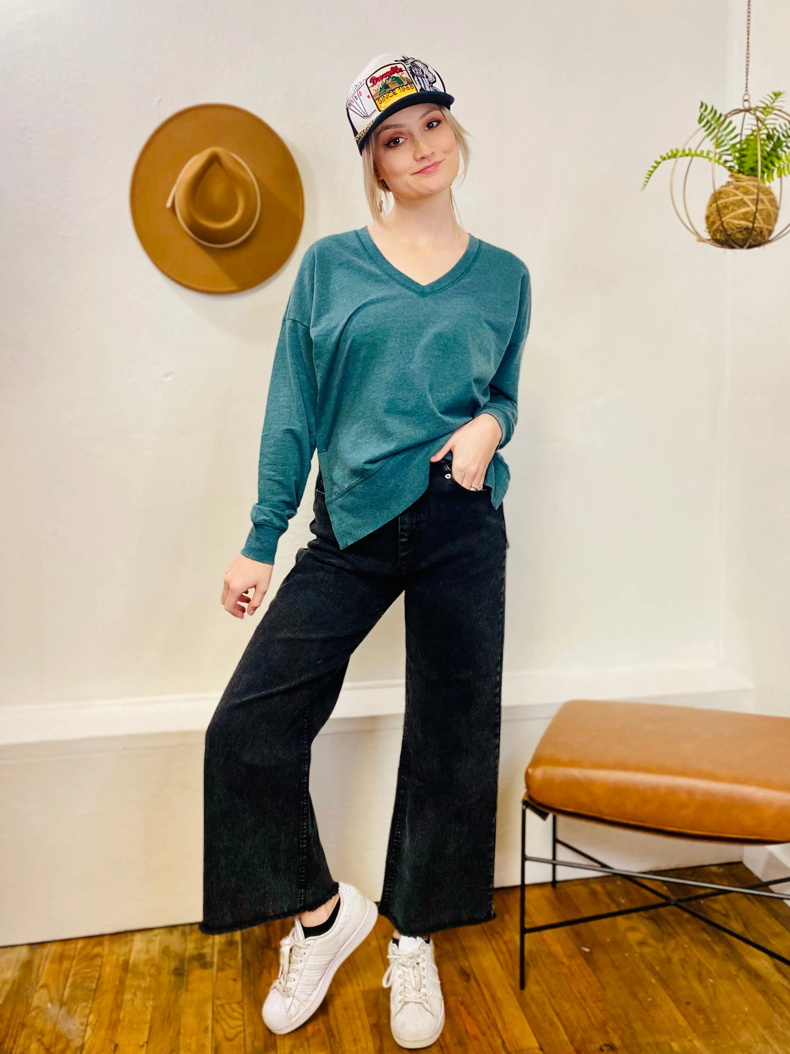 Modern V Neck Weekender Z SUPPLY - Abyss